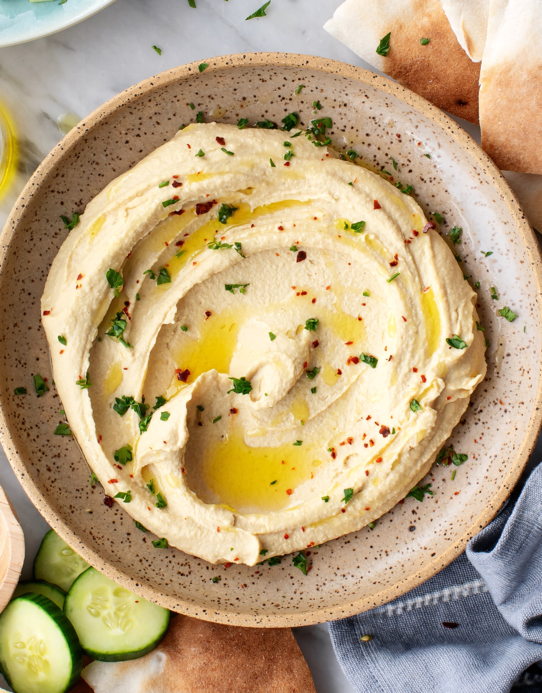 Achieve Perfect Hummus: Essential Ingredients & Expert Tips